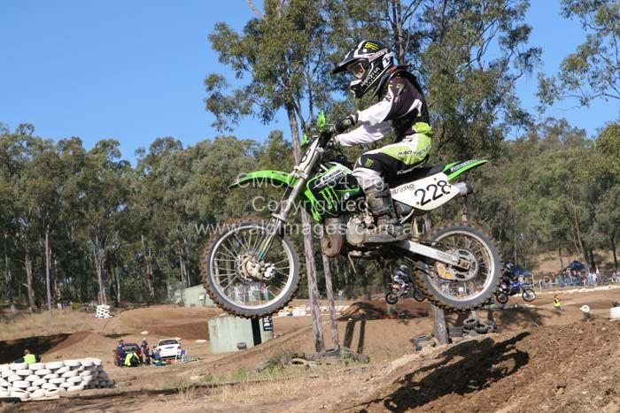 678x444 pixels (87K)